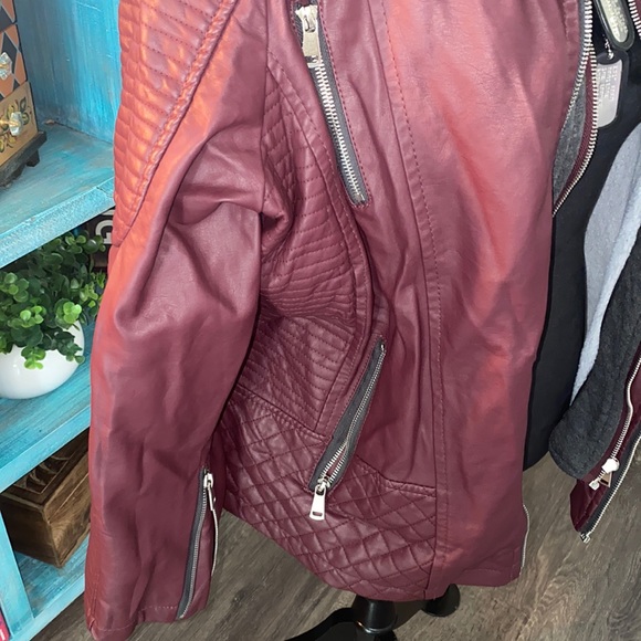 Who doesn’t love layers? - Picture 3 of 8